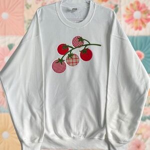 Tomato Patchwork Embroidered XL White Crewneck Sweatshirt